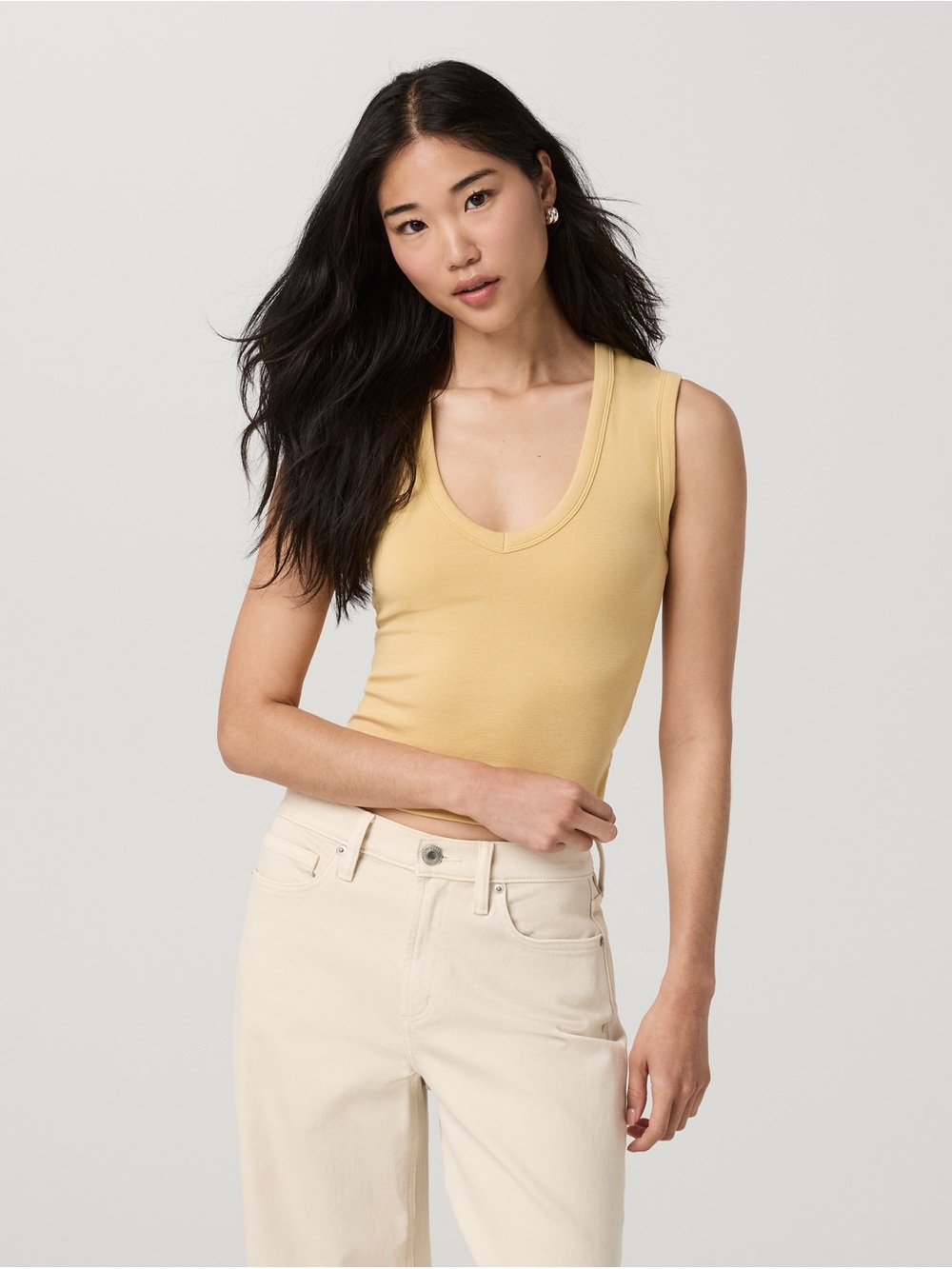 Vuori Everyday cotton stretch medium nwot yellow